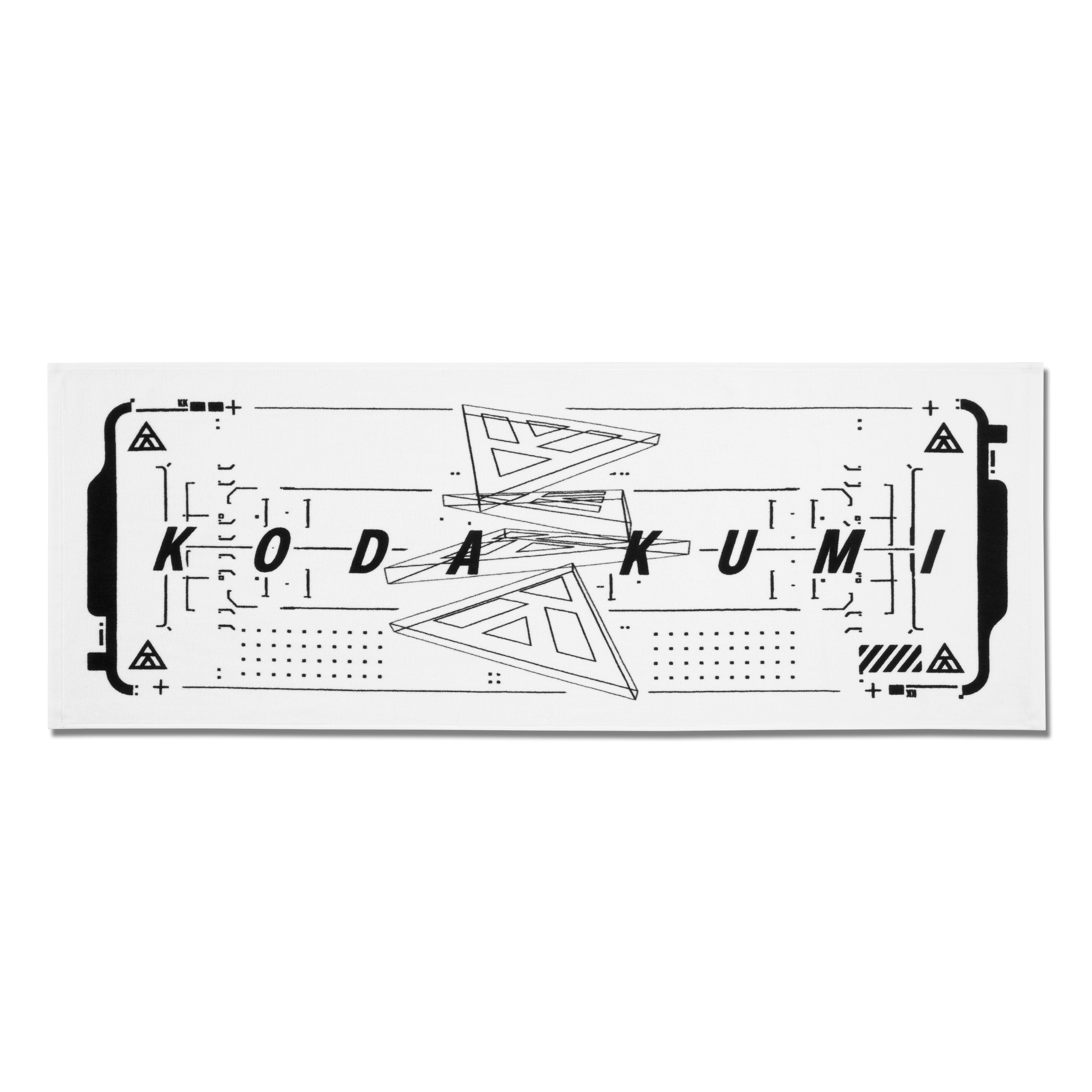 SIGNATURE SPORTS TOWEL '25