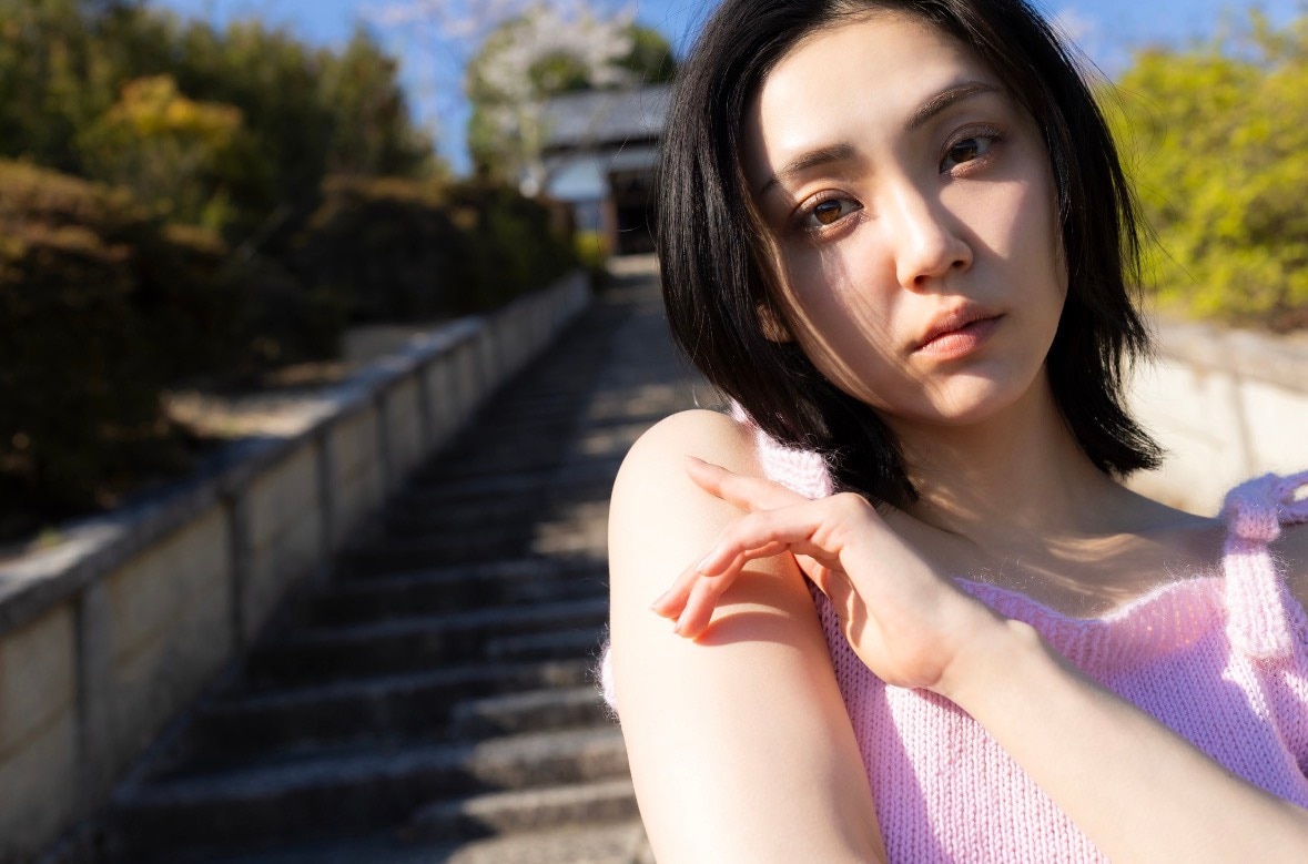 『山谷花純写真集 遠距離、現在此。』発売記念イベント開催決定！