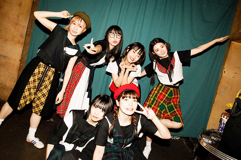 BiSH】全国32都道府県61店舗を回るライブハウスツアー『FOR LiVE TOUR』完走！ 2023年最後の全国ホールツアー『PUNK SWiNDLE  TOUR』の開催が決定。 | エイベックス・ポータル - avex portal