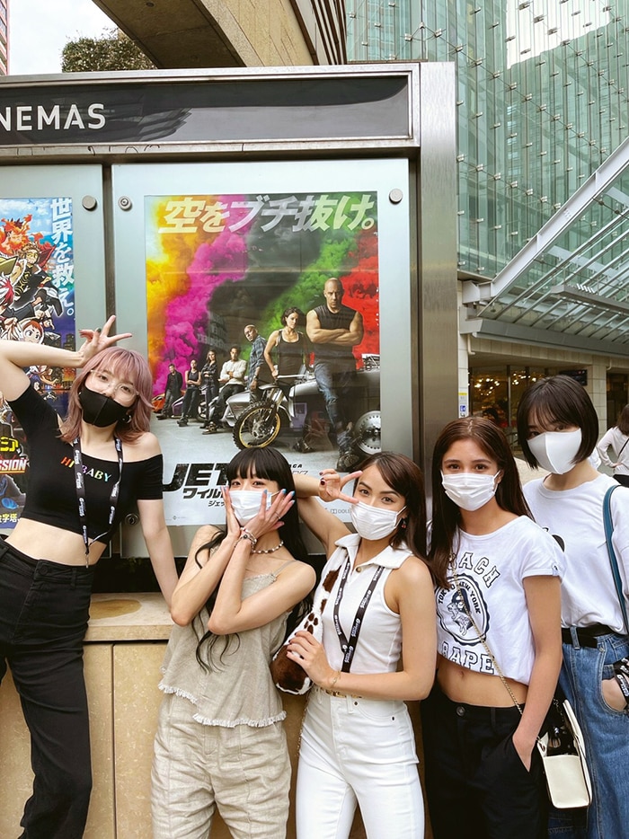 話題の ワイスピ 最新作に出演の邦人女優アンナ サワイは元j Popアーティスト 新メンバーが加わり精力的に活動を続ける Faky の現メンバーが映画館にて鑑賞 エイベックス ポータル Avex Portal